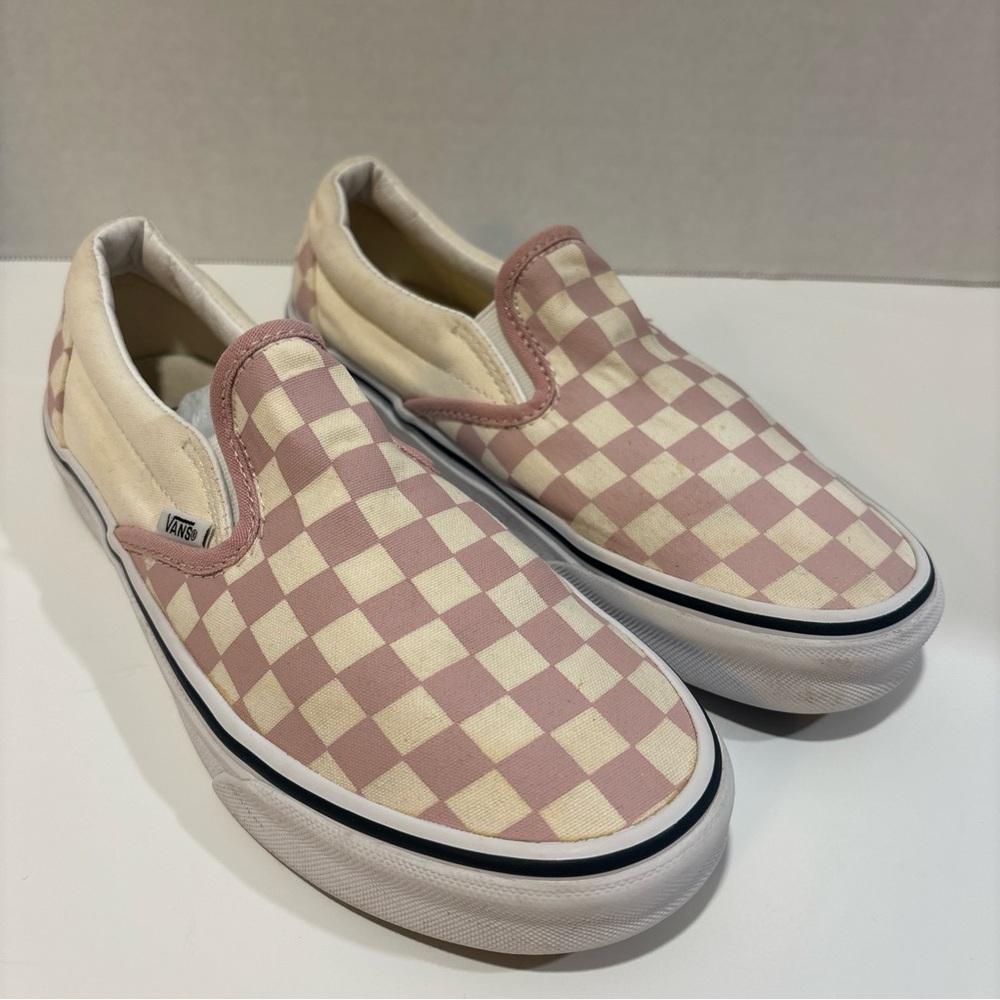 Vans Checkerboard slip on Pink/Cream Men’s 5.5 Women’s  Sz 7
